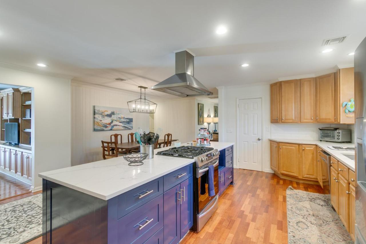 Spacious St Simons Island Vacation Rental With Pool! St. Simons Island エクステリア 写真