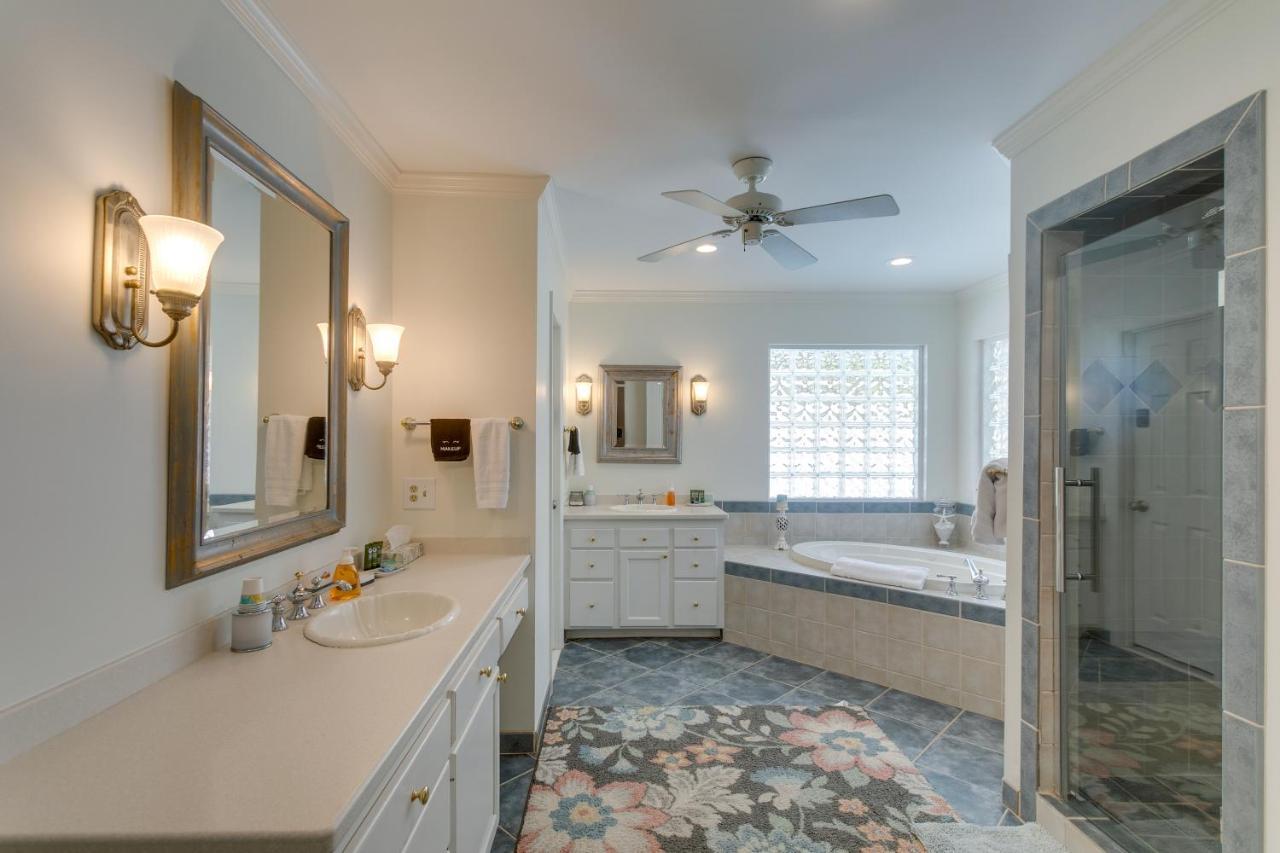 Spacious St Simons Island Vacation Rental With Pool! St. Simons Island エクステリア 写真