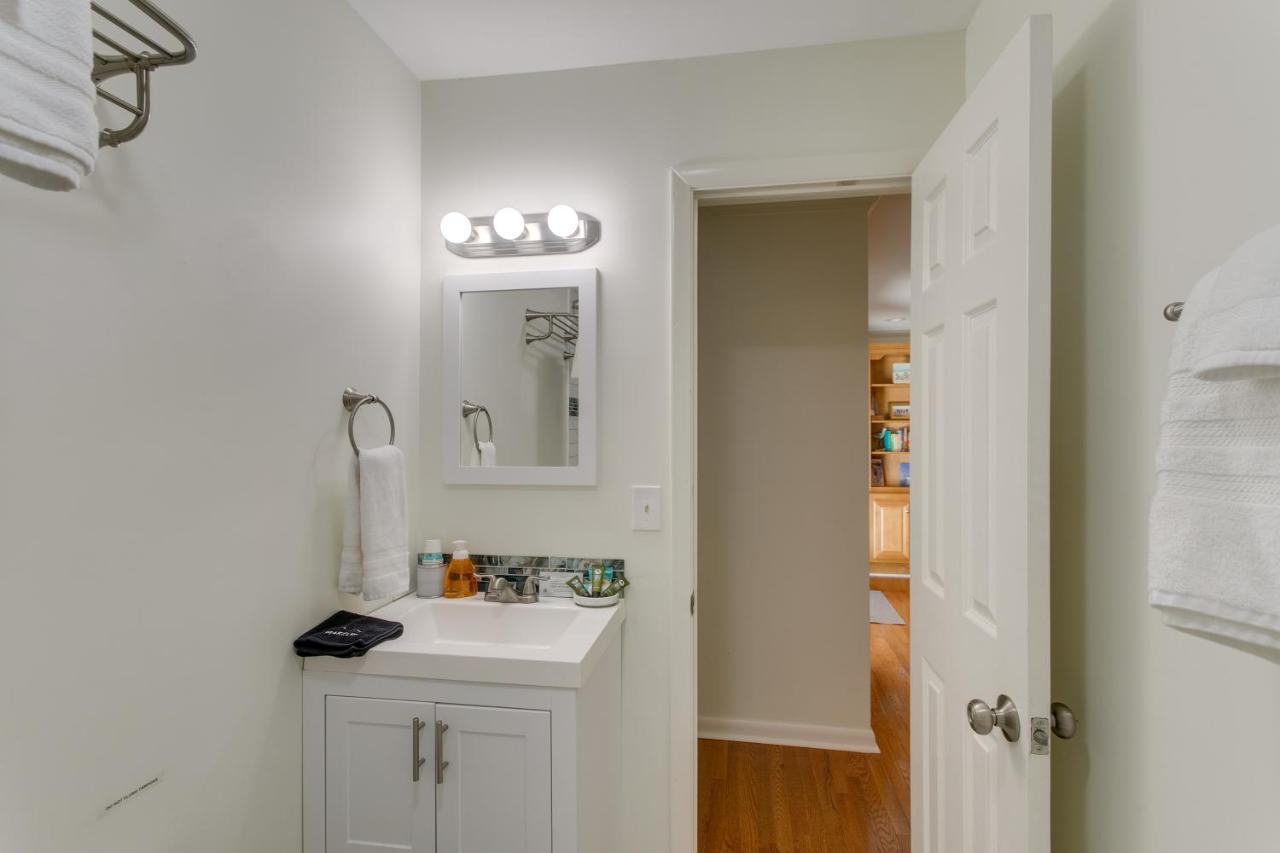 Spacious St Simons Island Vacation Rental With Pool! St. Simons Island エクステリア 写真